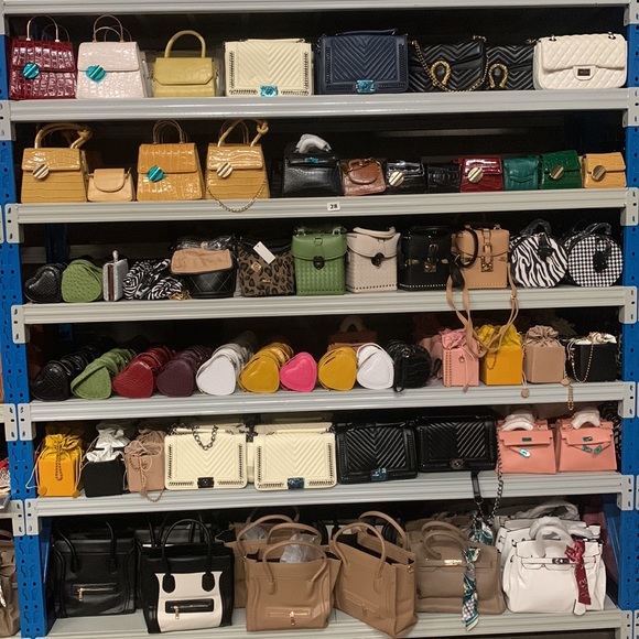 Chevron Quilted Detail with Buckle Closure Chain Strap Shoulder Bag in White - Picture 8 of 9